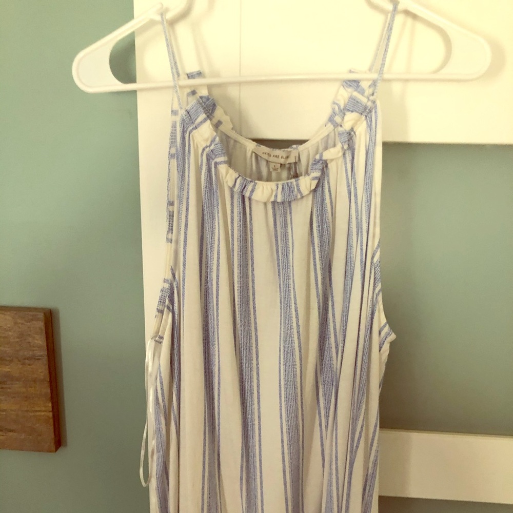 Tank top (Lg) skinny straps